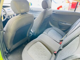 HYUNDAI i20 1.2 i BENZÍN NAJETO JEN 43 TIS KM - 15