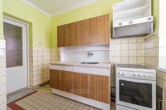 Prodej OV bytu 3+1, 81 m2, byt se zahradou a garáží, Horní B - 15