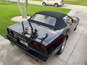 1986 chevrolet corvette c4 official pace car - 15