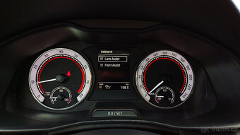 Škoda Scala 1.5TSI 110kW MONTE CARLO-1.maj-koup.ČR-NEHAV-DPH - 15