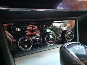 Škoda Superb 2.0 TDi Style DSG Tažné Webasto - 15