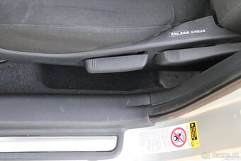 Toyota Avensis T25 r.v 2007 - 15