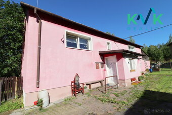 Prodej rodinného domu 3+1 se společenskou místností a barem, - 15