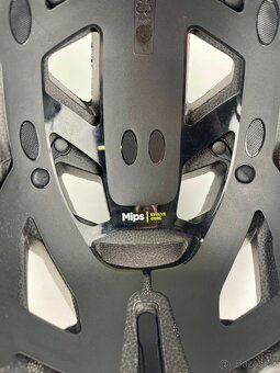 Přilba FOX MIPS - top stav, vel. L - 15