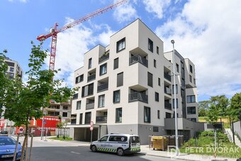 Prodej bytu 2+kk 45 m2 Olgy Havlové, Praha - Žižkov - 15