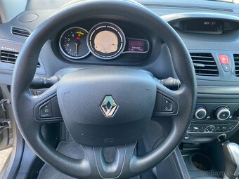 Renault Megane 1.5 - 15