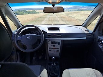 Opel Meriva 1.6 benzín - 15