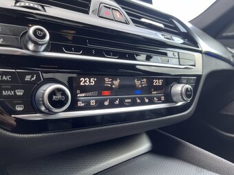 Bmw 540i G30 - 15