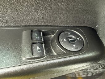 2021 FORD Transit Courier 1,5TDCi 77tkm,klima,navi,parkače - 15