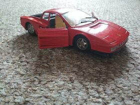 autíčka - modely Ferrari - 15