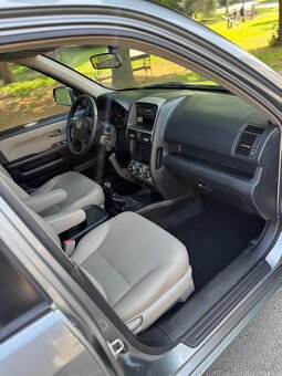 Honda CR-V Ve špičkové kondici s nadstandardní zárukou - 15
