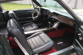 1965 Ford Mustang Fastback 289 V8 - 15