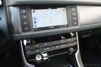 Jaguar XF 3.0d 221kW R-Sport 1.Maj 157000km Servis Jaguar - 15
