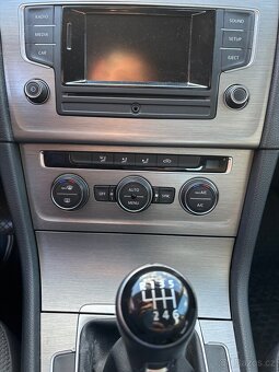 Volkswagen Golf 7 (VII), benzín 1.2, Najeto 63,000 km - 15