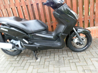 Yamaha X-Max 125 (2009) - 15