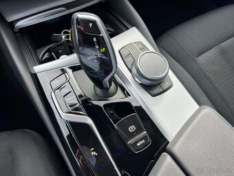 BMW 530d 210kw r 2022 HUD 4x Klima LED tažné - odpočet DPH - 15