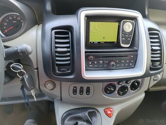 Renault Trafic Vivaro 2.0 DCi 84kw navi klima DPH - 15