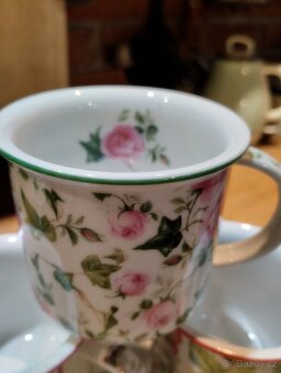 Hrnek porcelán - 15