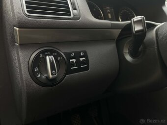 Volkswagen Touran, VW Touran 2.0 TDI 103 kW -DPH - 15
