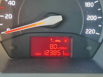 Kia Rio 2012 1.4 benzín 80 kW - 15