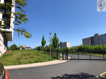 Podnájem bytu 51 m2, garážové stání, sklep - 15