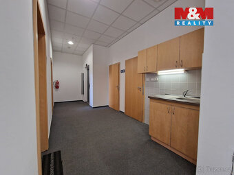 Pronájem kanceláří přímo u pěší zóny v Chebu, ul. Májová - 15