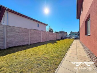 Prodej bytu 3+kk, ~73 m2 se zahradou ~317m2 a 4x stáním pro  - 15