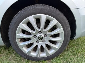 Škoda Superb Kombi II 2.0TDI 125KW Webasto - 15