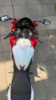 Honda CBR600f - 15