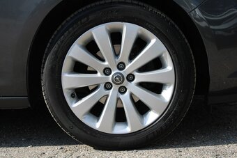 Opel Astra 1,4 T NOVÉ V ČR,1.MAJITEL,2010 - 15