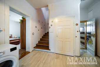 Dům 3+1 o ploše 98 m2 - Lišov, Lišov - 15