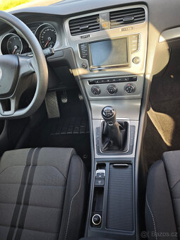 VW Golf MK7,1.6TDI 81KW,hatchback,5dvéř,2015,167xxxkm,tažné - 15