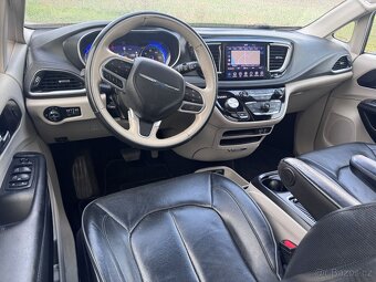 Chrysler Pacifica 3,6 RU Panorama Limited 2020 - 15