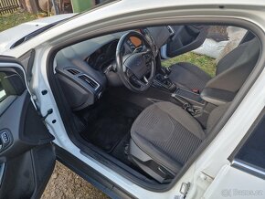 Ford Focus, 1.5 EB Titanium ČR, 2x disky s pneu - 15