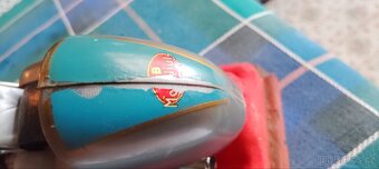 Model 1:9 závodní motorka 1957 Protar Mondial - 15