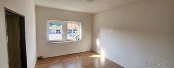 Multifunknční areál - dílny, kanceláře, byty - 15