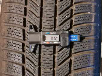 Audi Q3 (F3) - orig. 18" alu so zimnými pneu DOT 24 8+ mm - 15
