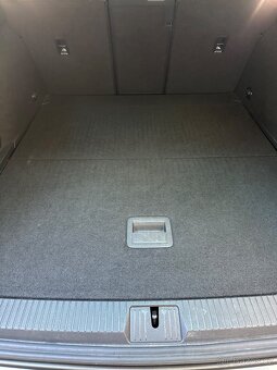 Volkswagen Passat B8 2.0 TDi 110 kW Manuál - 15