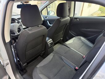 Peugeot 308, 1.6 HDi, 2010 - 15