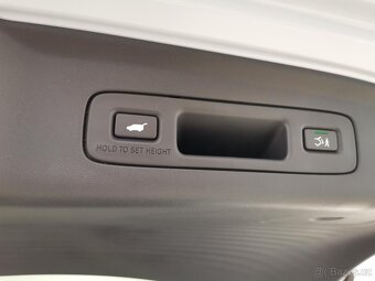 HONDA ZR-V 2.0 e:HEV Advance Panorama BOSE® Head-Up Kůže atd - 15