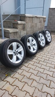 Alu kola 5x112 r17 Istanbul originál vw Passat b8 letní pneu - 15