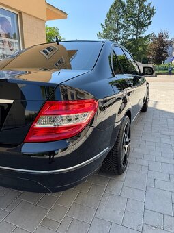 Mercedes C220 Avatngarde - 15
