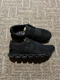 19x Dámské boty On Running Cloud, velikost 38 - 38,5 - 15