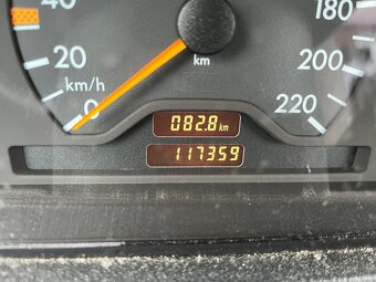 Mercedes C 220CDI r.v.1998  najeto pouze 117Tkm - 15