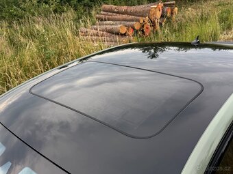 Audi A8 4.2 TDI V8 12/2017 Exclusive Fólie B&O - 15
