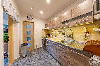 Prodej rodinného domu se zahradou, 175 m², Popovice - 15