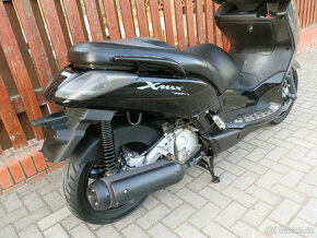 Yamaha X-Max 250 - 15