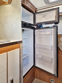 Prodám obytné auto s alkovnou Elnagh Baron 6+6, cena bez DPH - 15