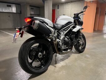 Triumph Speed Triple S - 15