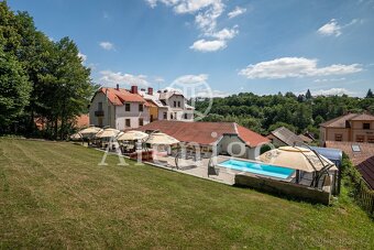 Prodej vícegenerační dům, 1 300 m2 - okres Benešov - 15